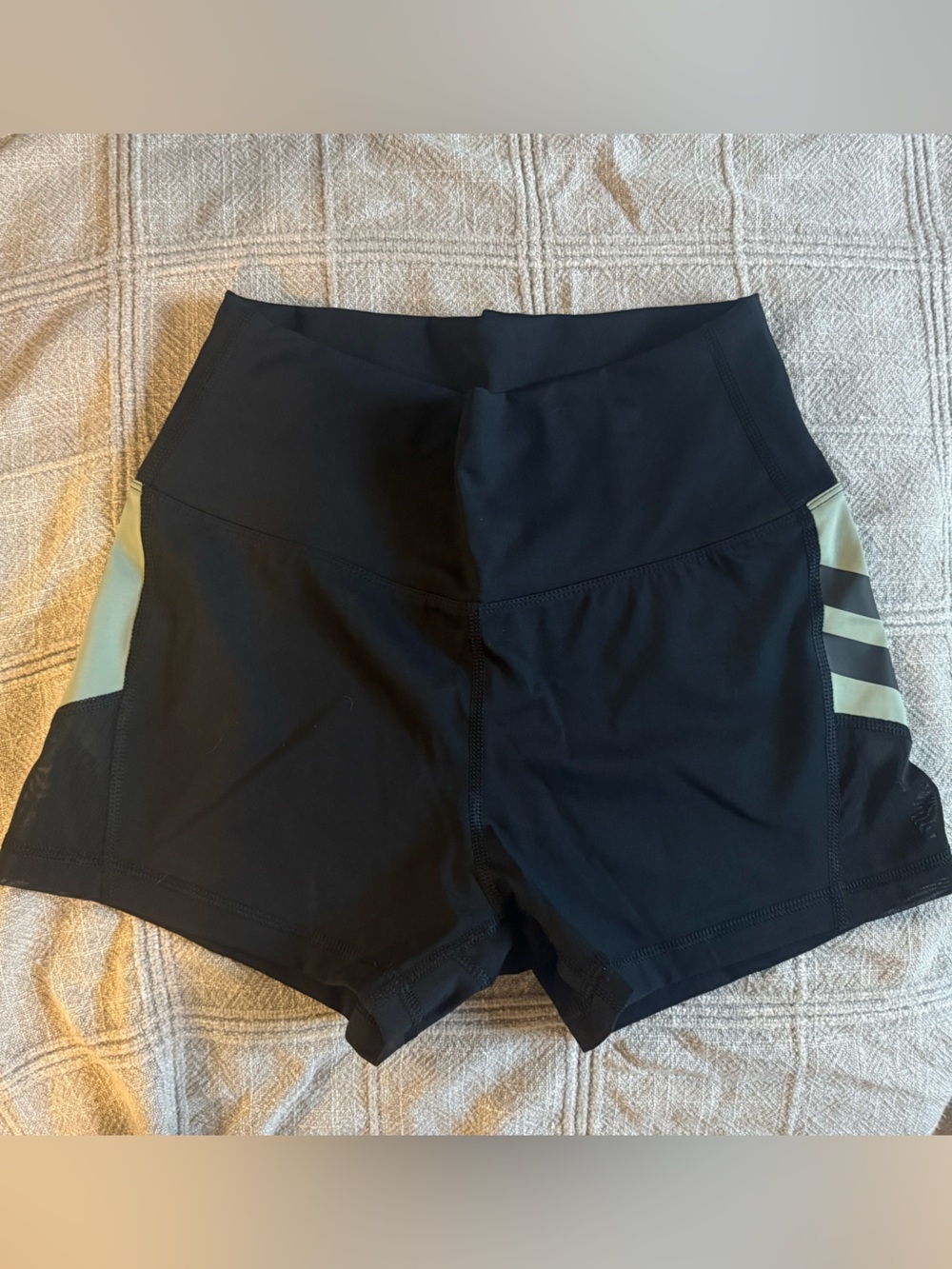 Virus shorts
